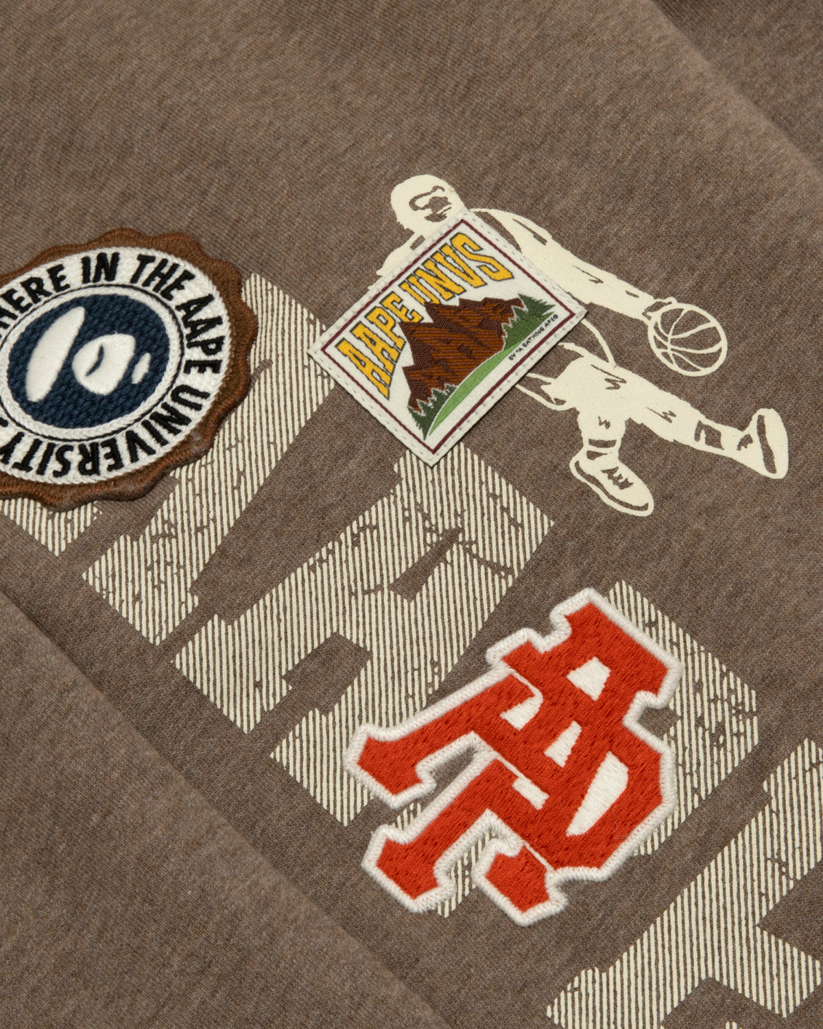 AAPEUNVS Embroidered Sweat Pants