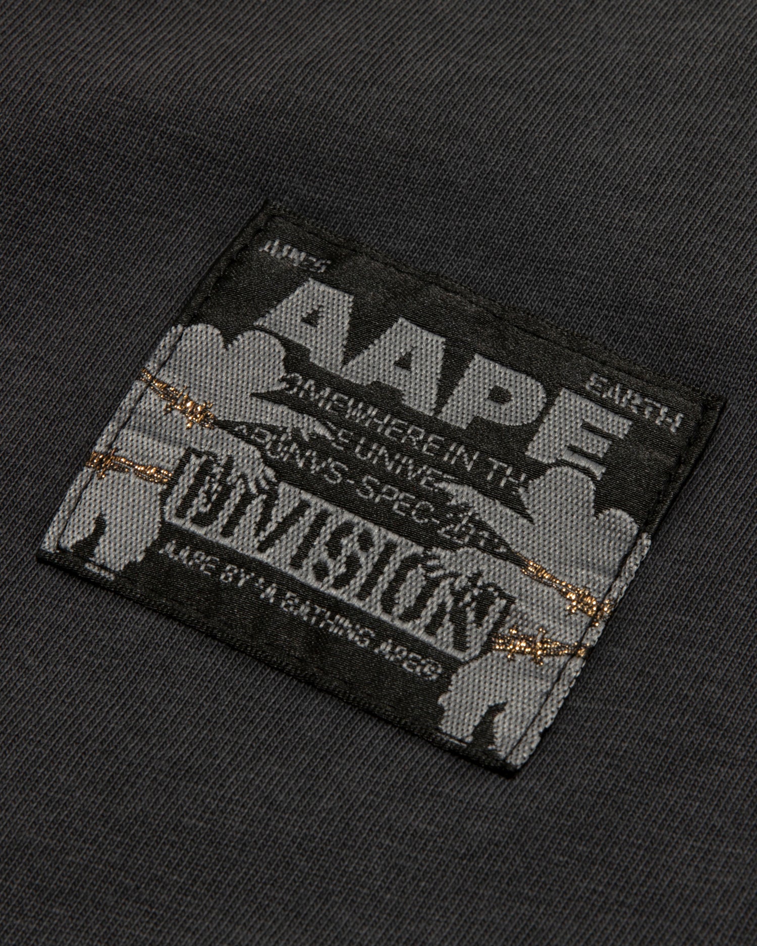 AAPTEM10001XRBKL-pdp-5.jpg