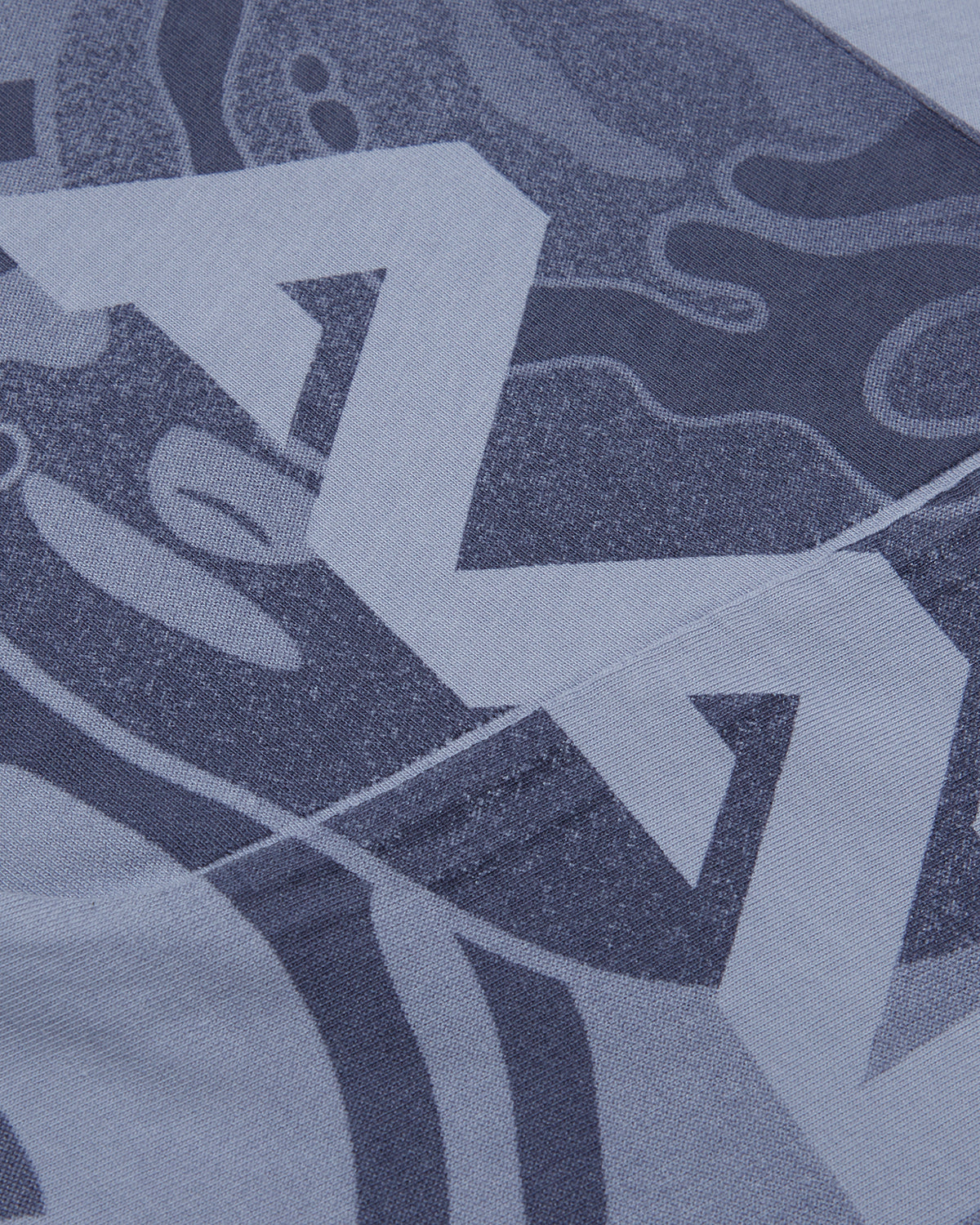 Moonface camo gradient tee