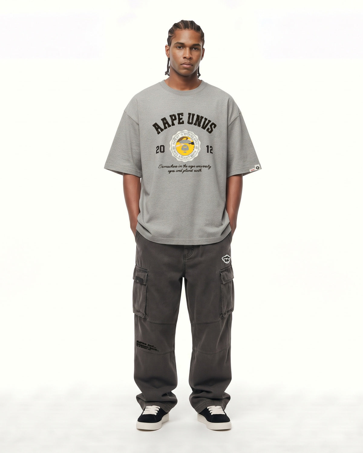 AAPEUNVS Moonface tee