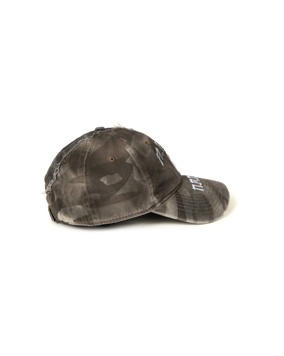 X NOMANUAL Moonface Crossover Cap