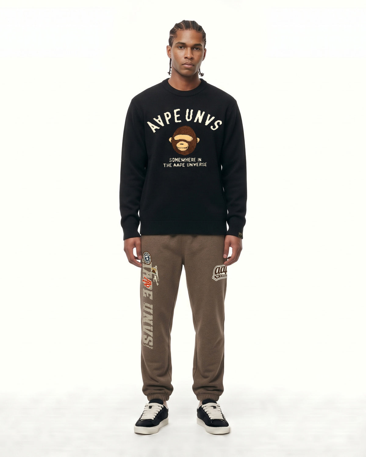 AAPEUNVS Graphic Knit Sweater