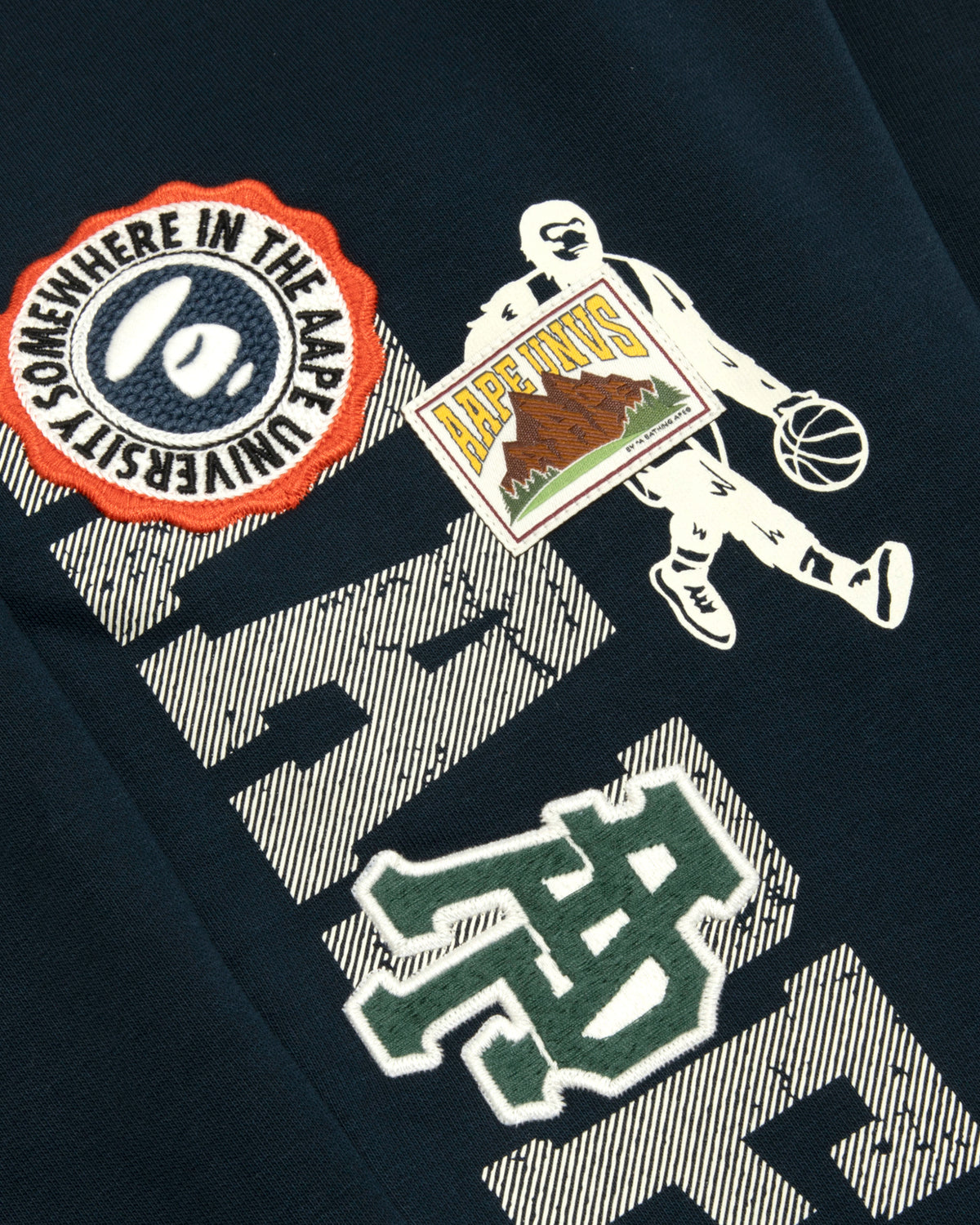 AAPEUNVS Embroidered Sweat Pants