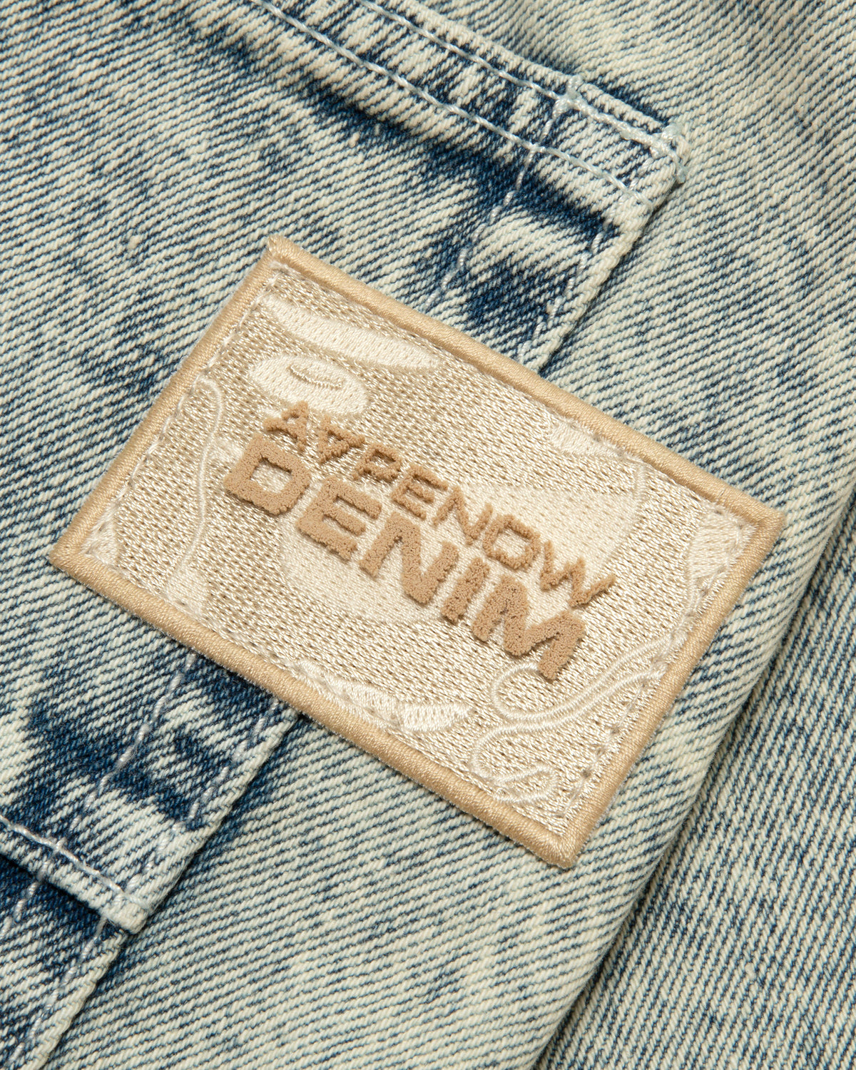 AAPENOW moonface logo denim shorts