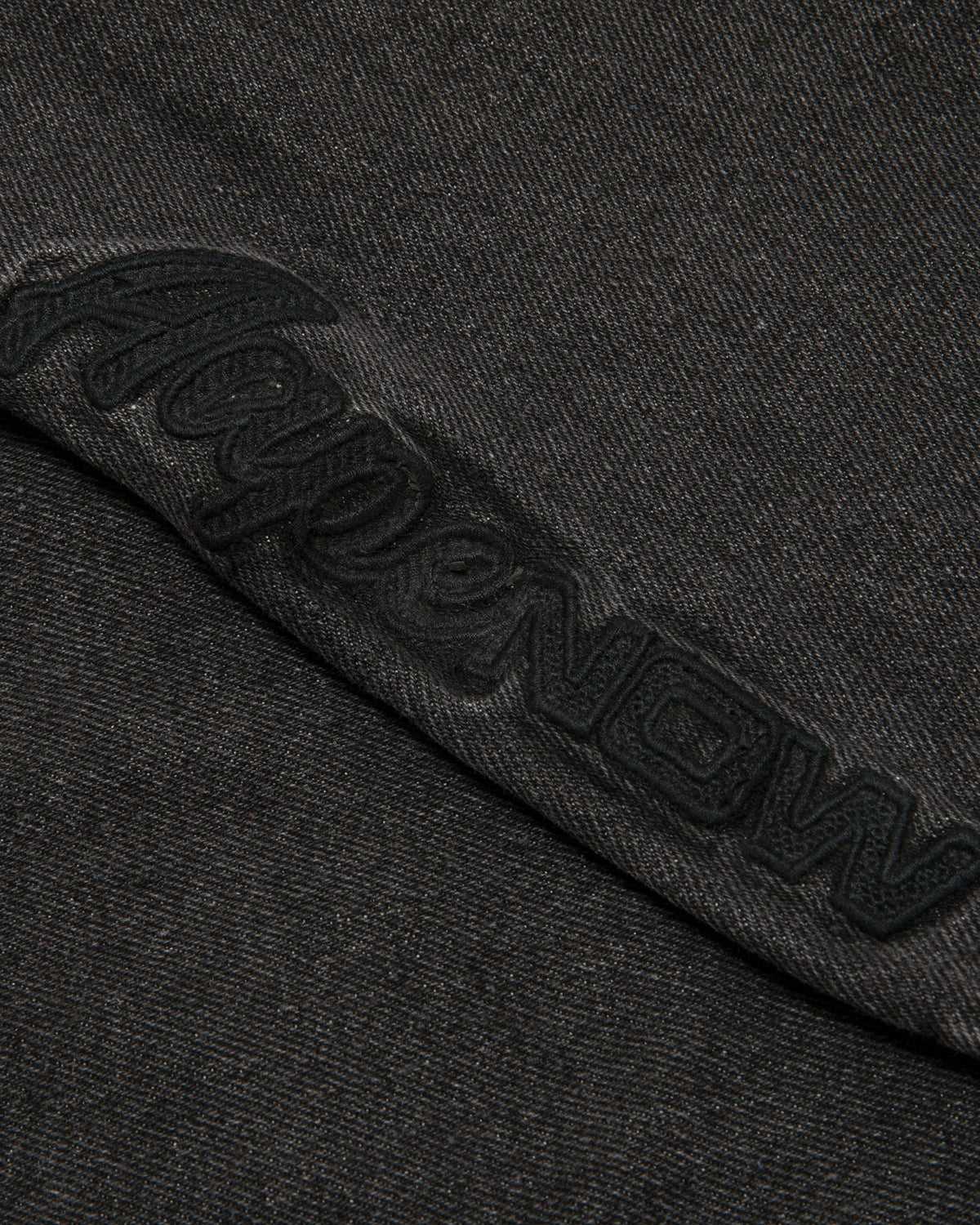 AAPENOW moonface logo denim shorts