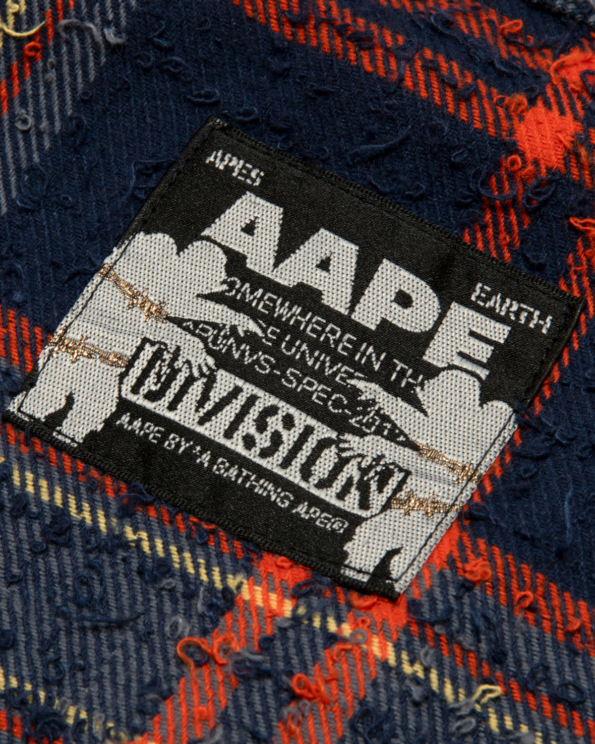 AAPEUNVS Washed Distressed Shirt