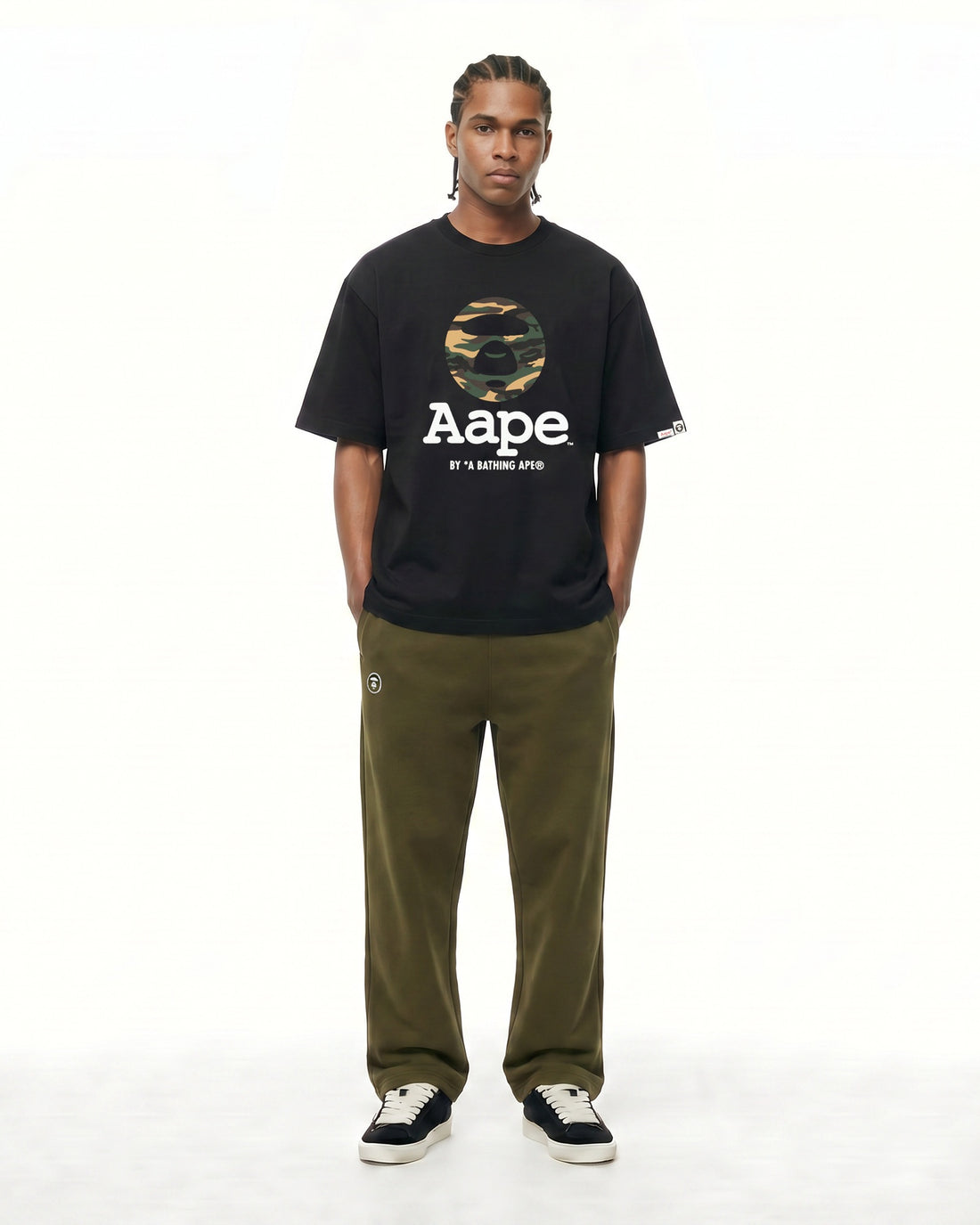 AAPEUNVS Moonface graphic tee