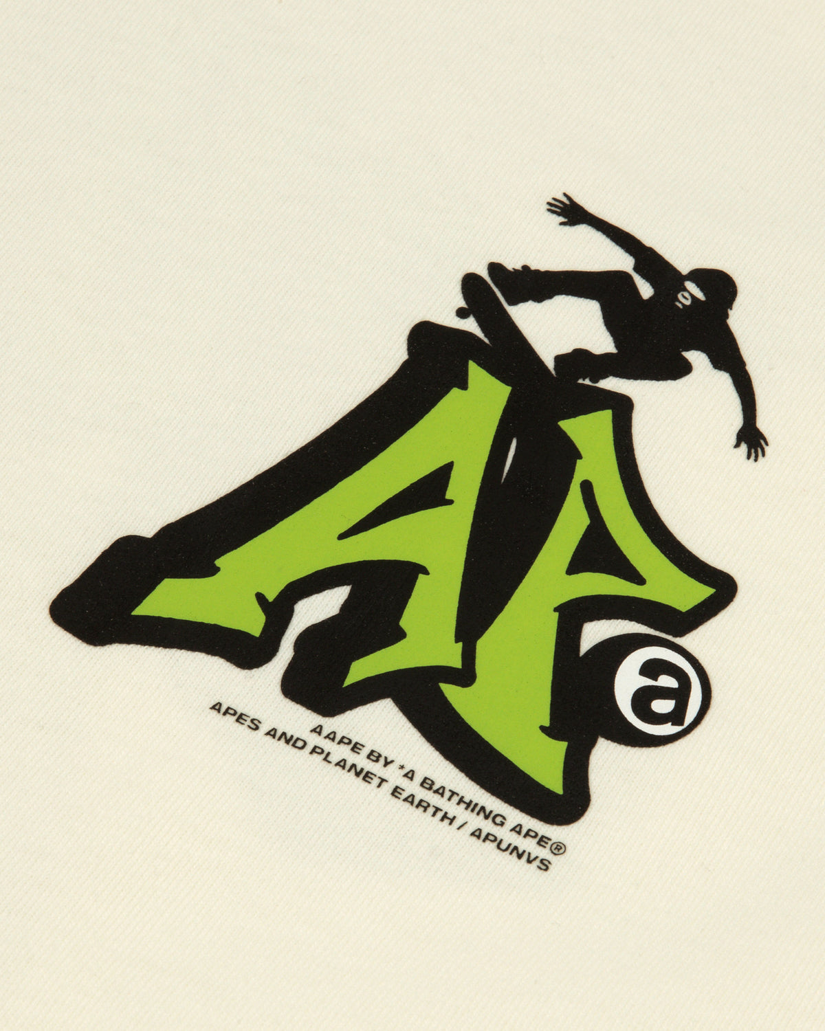 Graffiti logo print tee