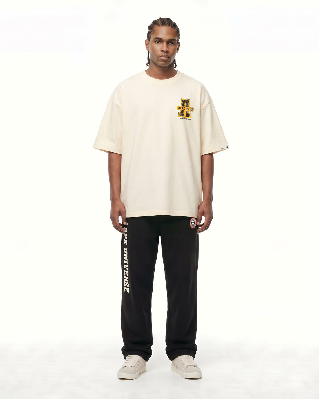 AAPEUNVS graphic tee