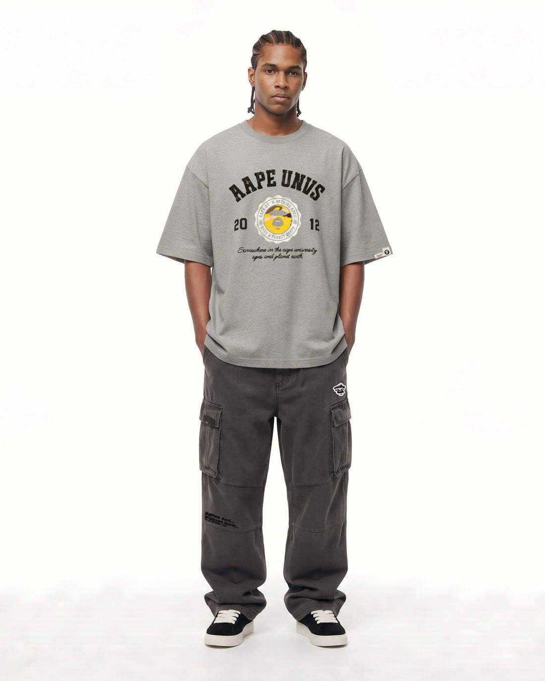 AAPEUNVS Moonface tee