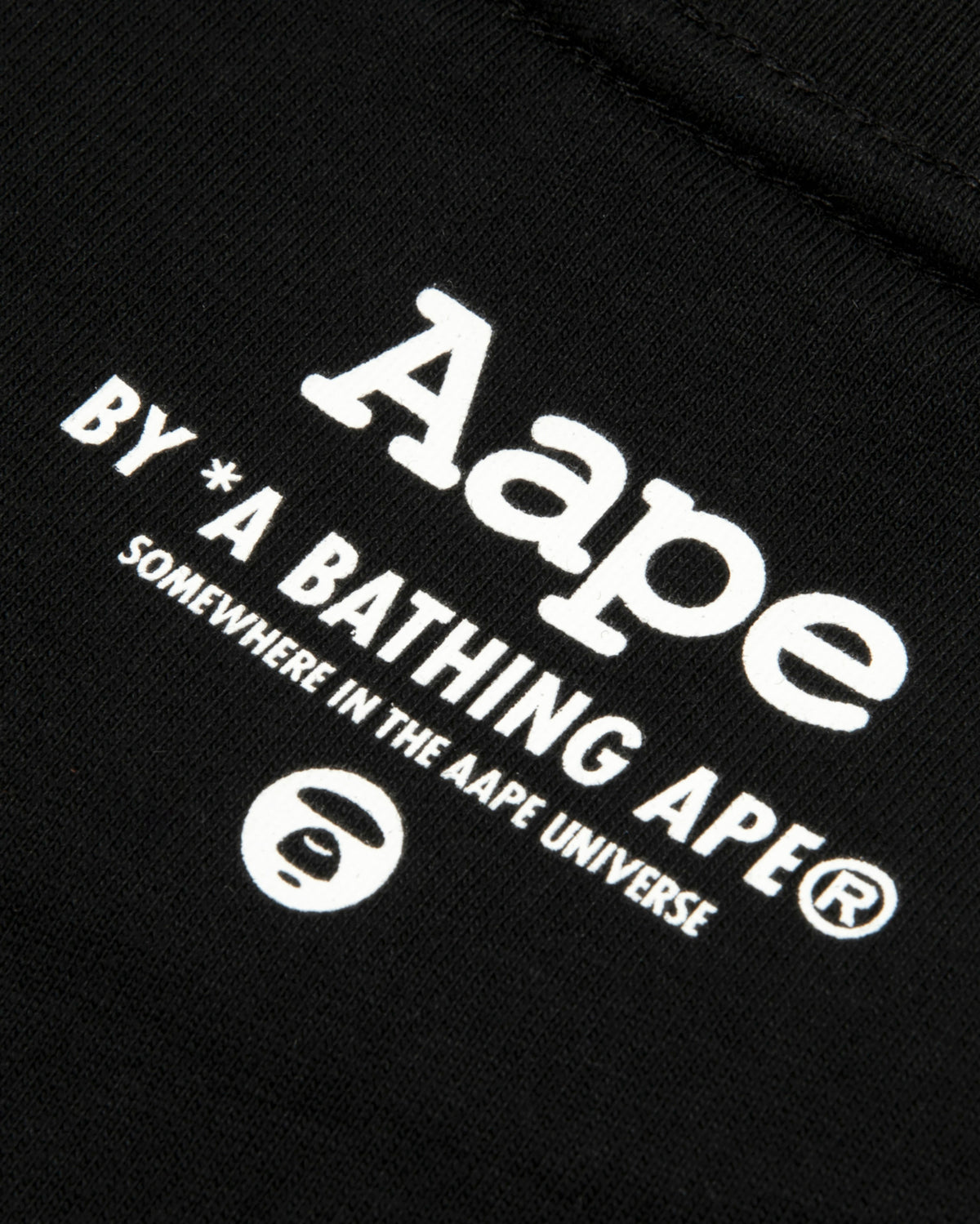 AAPENOW Moonface graphic tee
