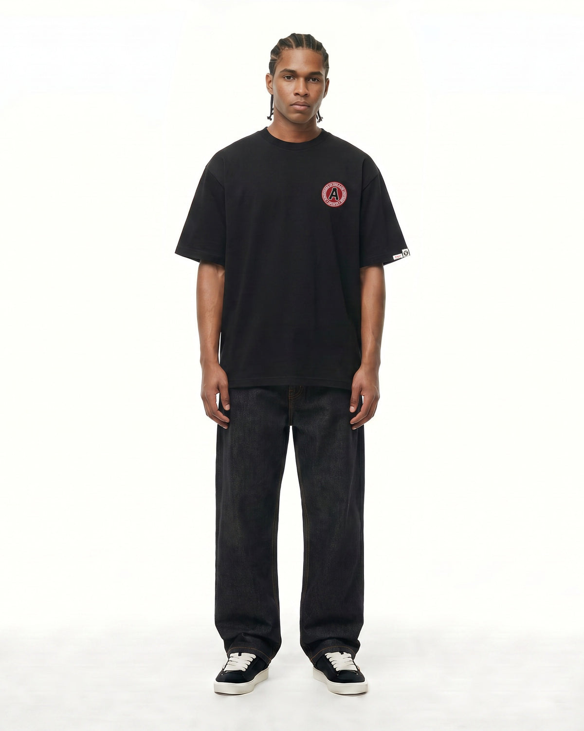 AAPEUNVS moonface graphic tee